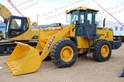 Фронтальный погрузчик XCMG LW300F